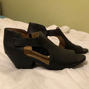 Block heeled sandals